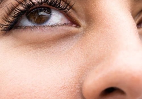 How soon do eyelash extensions start falling out?